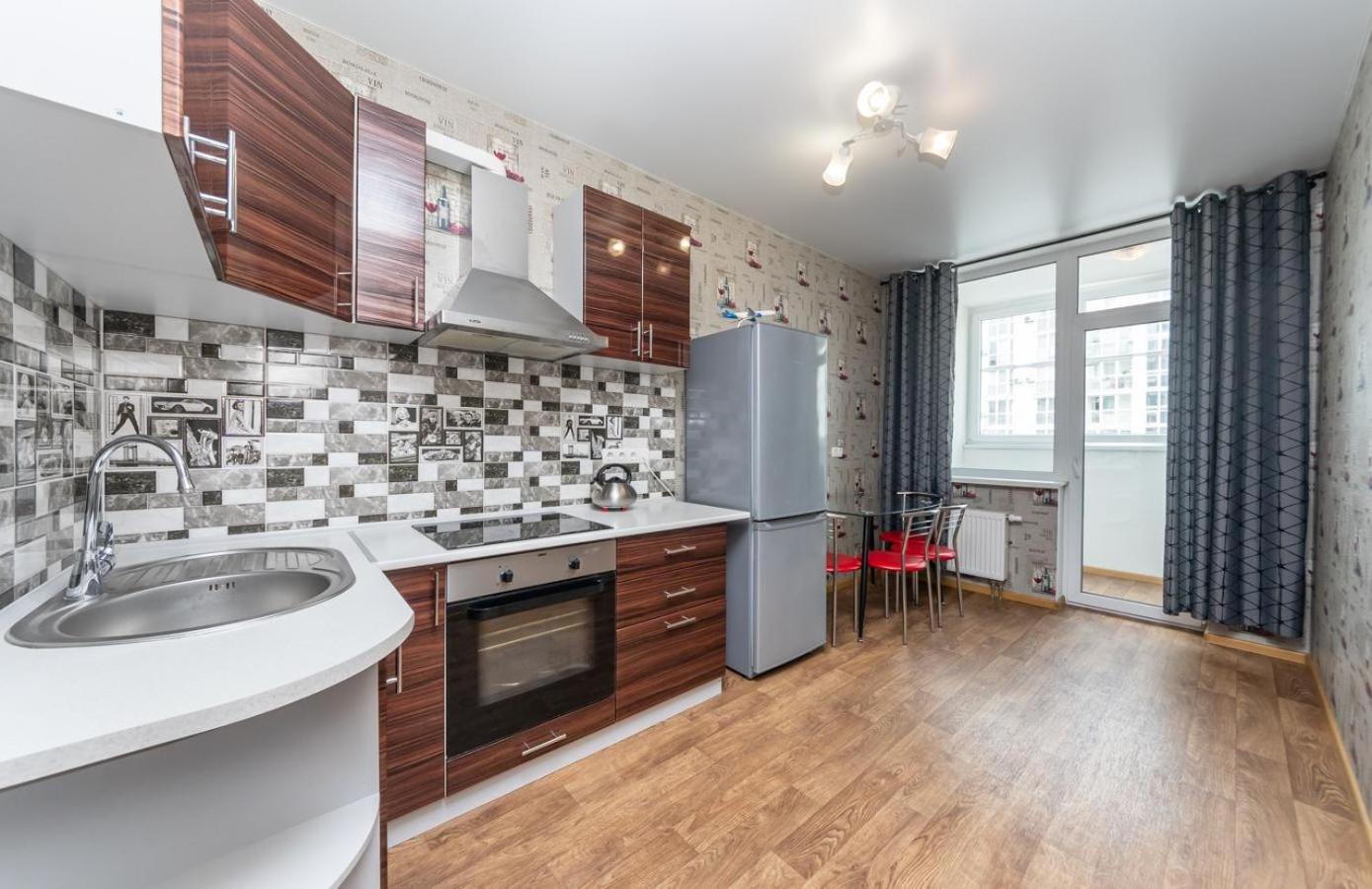 Apartment On Draghomanova 2A Киев Екстериор снимка